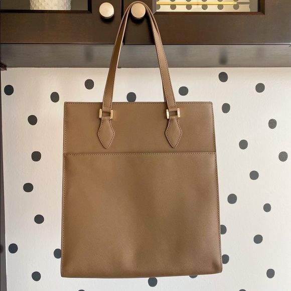 Danier Leather Shoulder Bag - Picture 1 of 8